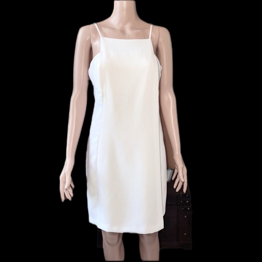 BCBG Generation Elegant White Sleeveless Dress